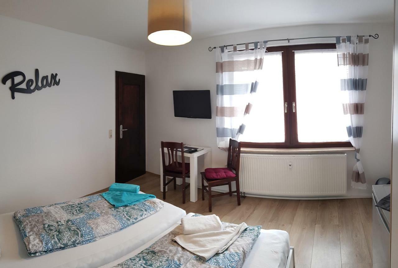 Gaestezimmer & Ferienwohnungen Thon Herbsleben Εξωτερικό φωτογραφία